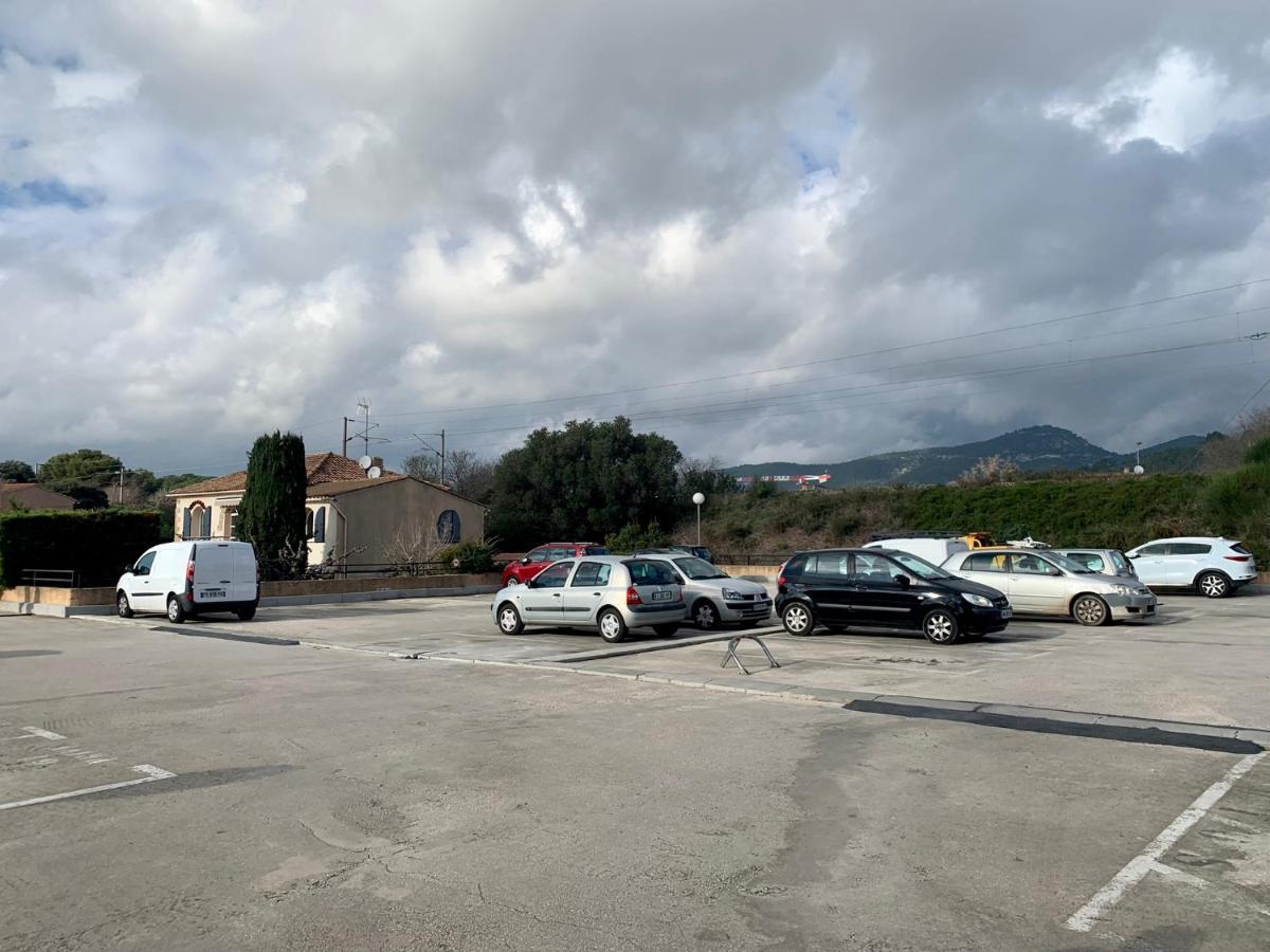 Studio Sanary-Sur-Mer Proche Gare Экстерьер фото