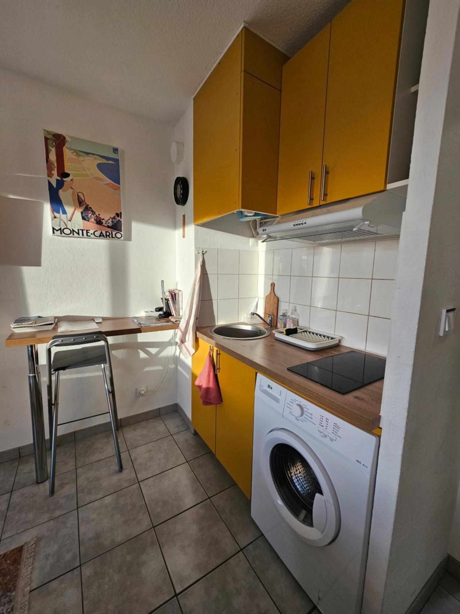 Studio Sanary-Sur-Mer Proche Gare Экстерьер фото